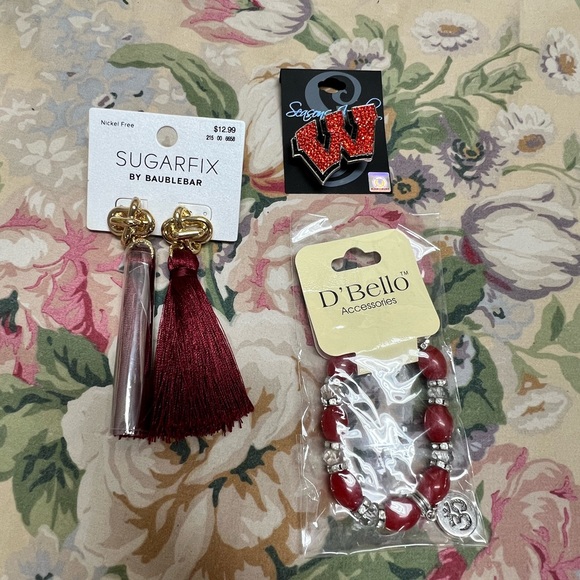 Pin & earrings bracelet - Picture 3 of 9